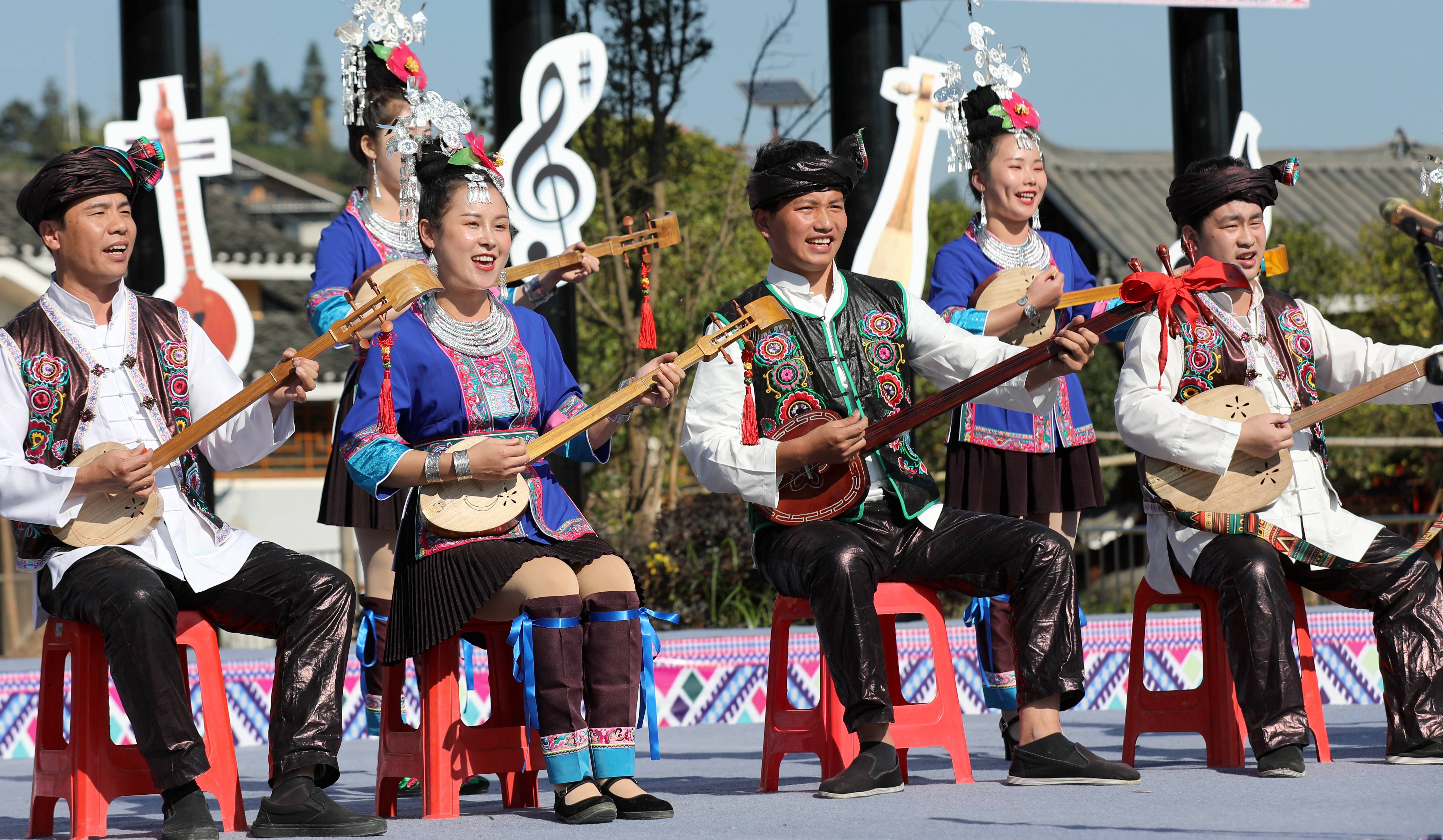 广西三江：侗族琵琶歌 欢唱家乡新变化 - 国际在线移动版