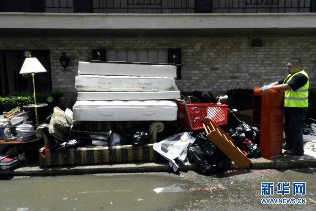 美国得克萨斯州休斯敦暴风雨已致7人死亡