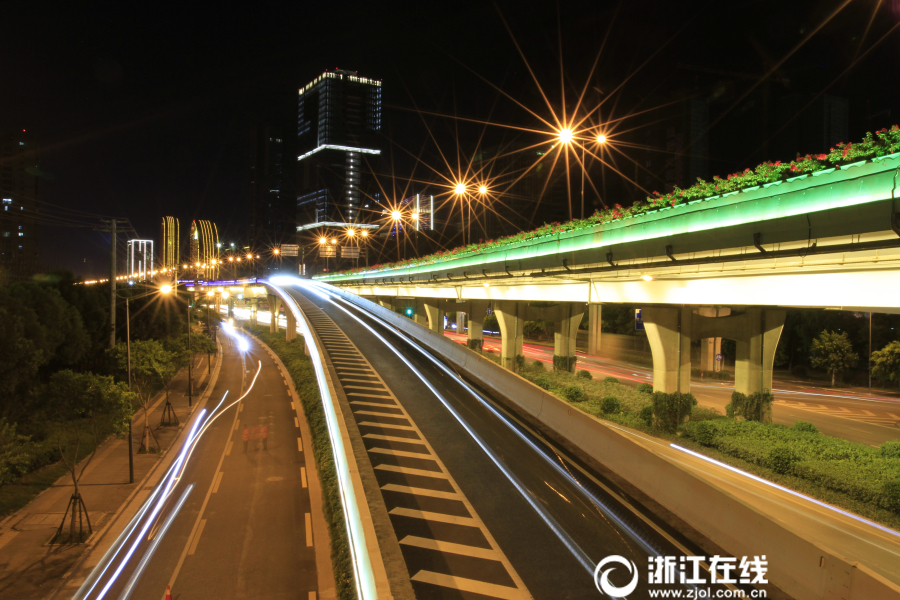 温州：瓯海大道样板段亮灯