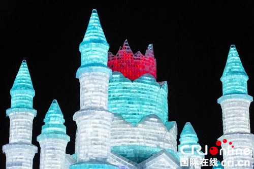 【黑龍江】【供稿】第二十屆哈爾濱冰雪大世界盛裝啟幕