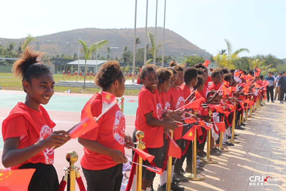 图片默认标题_fororder_建证中巴新友谊 (1).JPG