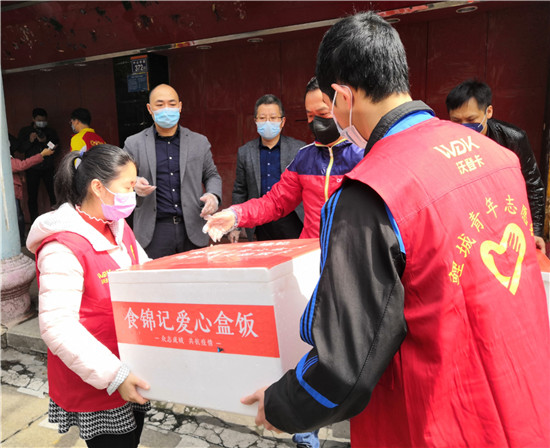 泉州近2000份愛心餐送戰“疫”一線志願者