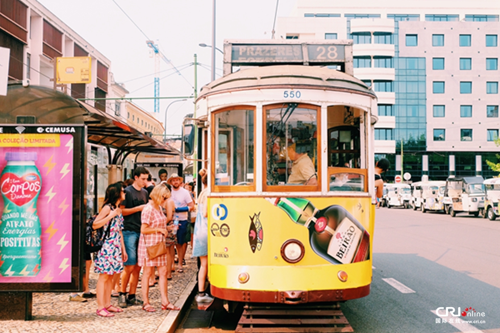 图片默认标题_fororder_姚翔-中国-16602128099-葡萄牙里斯本-欧洲国家竞相开启通往“一带一路”的28路电车