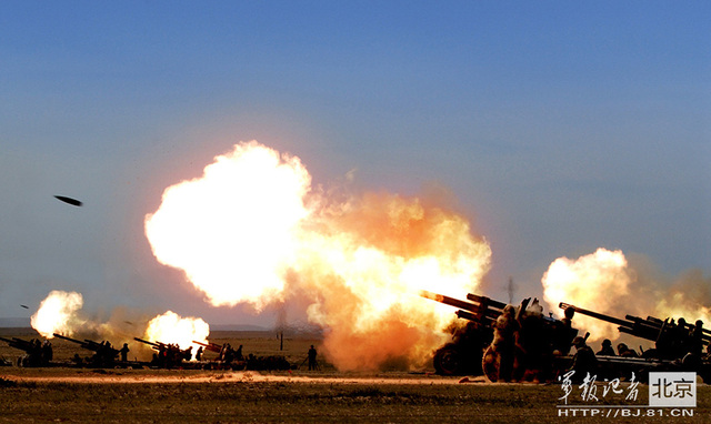 第27军大量猛照公开 坦克一眼望不到头