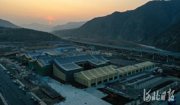河北张家口：崇礼客运枢纽工程进入尾声