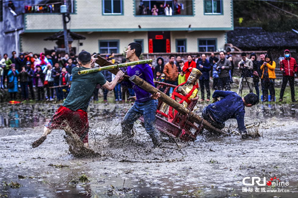 图片默认标题_fororder_《闹春田》作者：黄谷上（中国）13194031999摄于福建龙岩