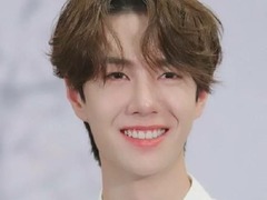 「歌で学ぶ楽しい中国語」：《给妈咪（母さんへ）》