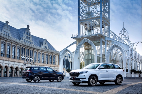 上市一周年 长安欧尚X7第10万台下线