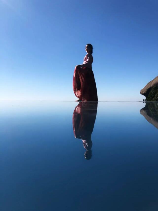 人间美景！上饶灵山“天空之境”开放日 现场游客络绎不绝