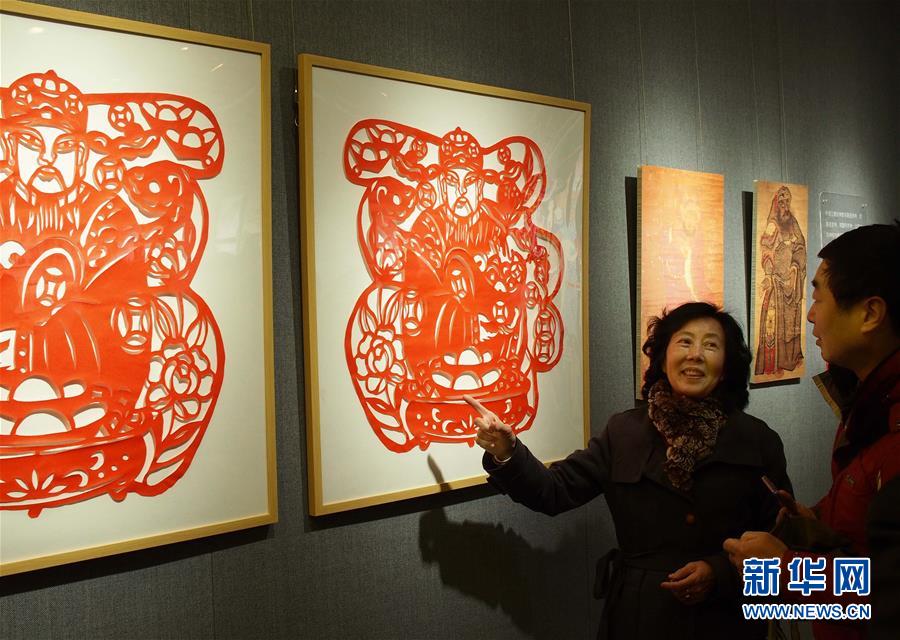 上海：年俗文化展开幕
