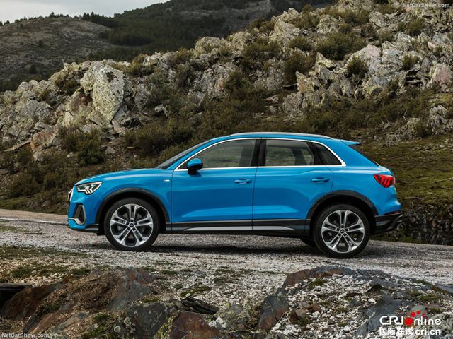 图片默认标题_fororder_Audi-Q3-2019-1024-28_副本