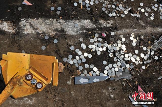 昆明警方銷毀千余臺涉賭電子遊戲機 昆明警方銷毀千余臺涉賭電子遊戲機