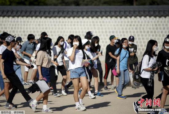 香港未發旅遊警示不建議退團 逾萬港人照遊韓國