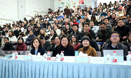 【科教 摘要】重庆刘希娅校长工作室举行“我的教育观”研讨会