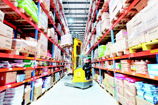 （大扶贫）线上线下人气旺　山里山外产业兴