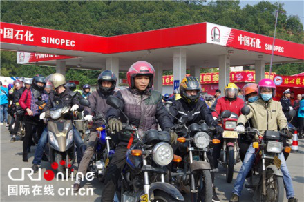 春運記錄：廣西籍“摩托車大軍”踏上返鄉路