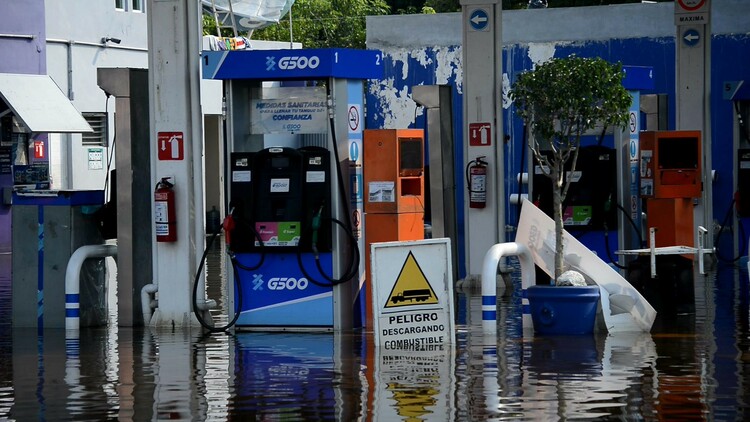 北美观察丨墨西哥退不下去的内涝是怎么回事 飓风疫情双重压力下的墨西哥旅游业能否快速恢复？