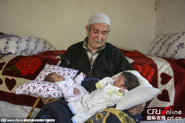 土耳其85歲老人再當爹 獲雙胞胎成15個孩子父親