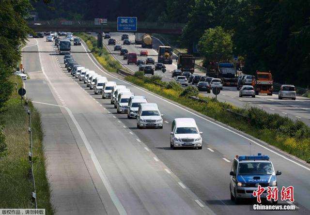 德國之翼空難遇難者遺體運回哈爾騰 德國之翼空難遇難者遺體運回哈爾騰