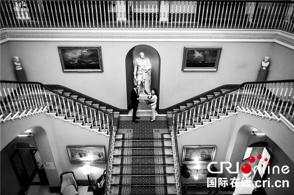 图片默认标题_fororder_2019年春，Mason Events Management Ltd. 负责人SHIRLEY ZHENG 在伦敦市中心负责会议项目中。致力于做最专业的会展服务，让中国的服务业标准得到西方主流社会更多认可。_副本