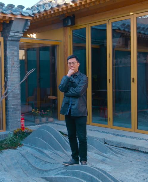 汽车频道【供稿】哪吒U向上的力量 | 站在命运B面的人—杨潮