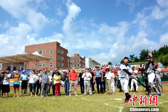【福建】海峡两岸棒球文化节在福建连城举行