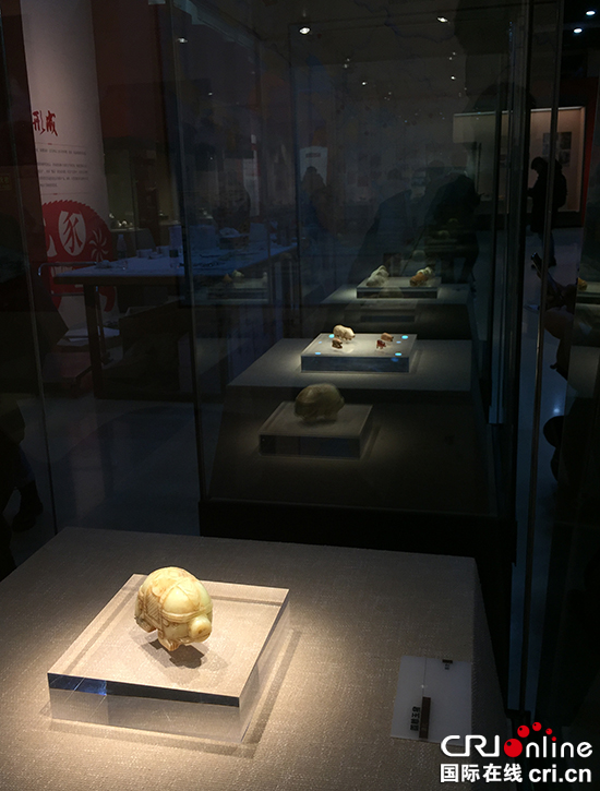 【CRI專稿 列表】重慶中國三峽博物館辦“金豬賀歲”展邀市民過文化年