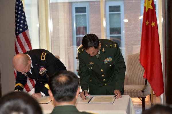 范长龙访美插曲：欢迎仪式前遇4架战机“例行飞行”