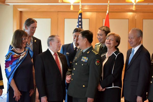 范长龙访美插曲：欢迎仪式前遇4架战机“例行飞行”