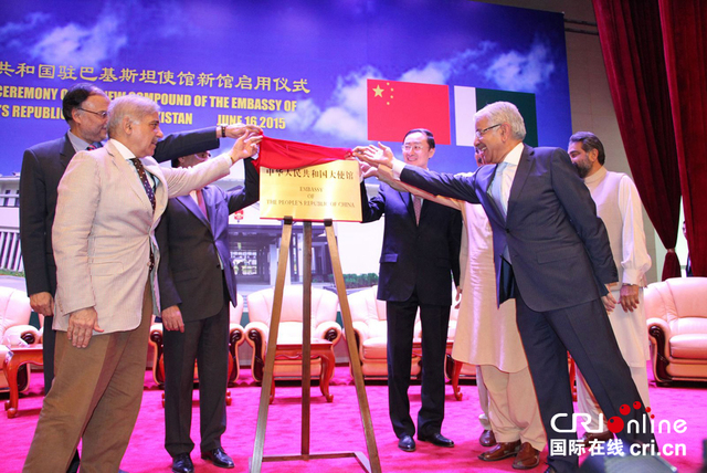 中国驻巴基斯坦大使孙卫东,巴国民议会议长萨迪克,旁遮普省首席部长