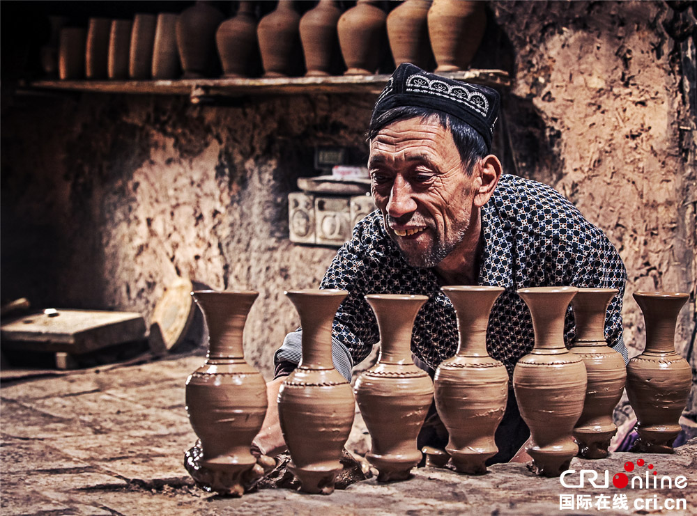 图片默认标题_fororder_《都是我的宝贝》作者：黄谷上（中国）13194031999摄于新疆喀什