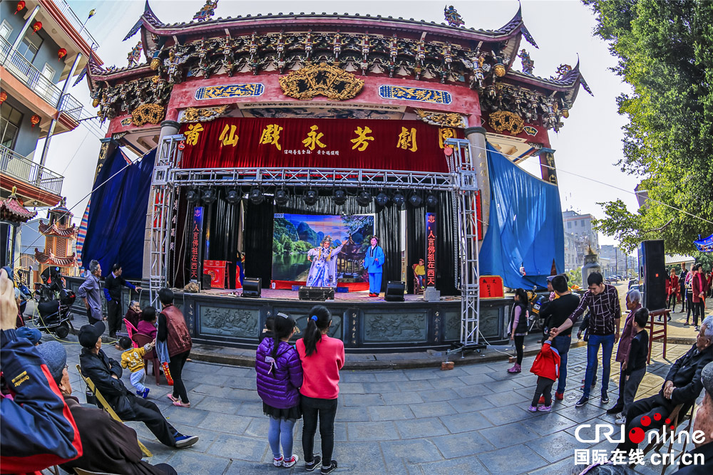 图片默认标题_fororder_《戏迷》作者：黄谷上（中国）13194031999摄于福建莆田