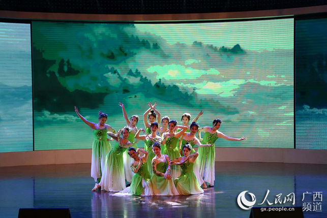 广西大学新闻与传播学院举办开放式读书活动第九届读书晚会 广西大学新闻与传播学院举办开放式读书活动第九届读书晚会