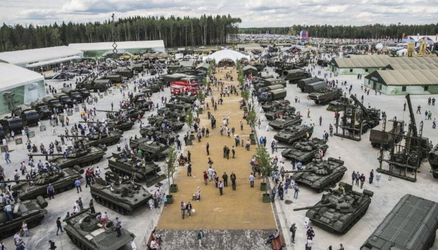 俄“爱国者乐园”盛大开园 大量武器公开展览