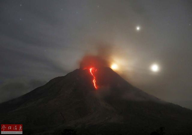 印尼火山持續噴發 上萬民眾緊急撤離