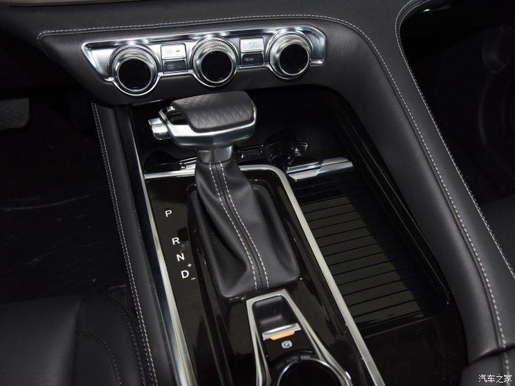 汽车频道【4月3日】【首页汽车资讯列表+要闻列表】整体质感提升 新款长安CS95