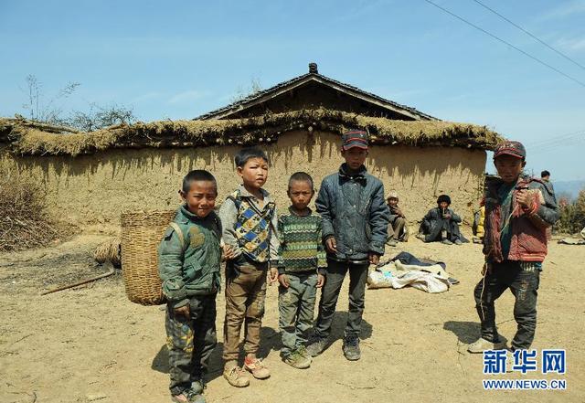 探访中国最穷困人口生活：人畜同住1年吃3次肉