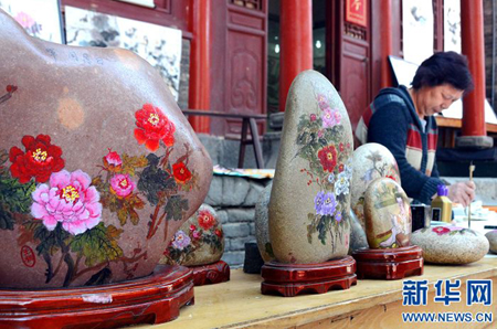 Luoyang: To Elaborate "Peony Economy"