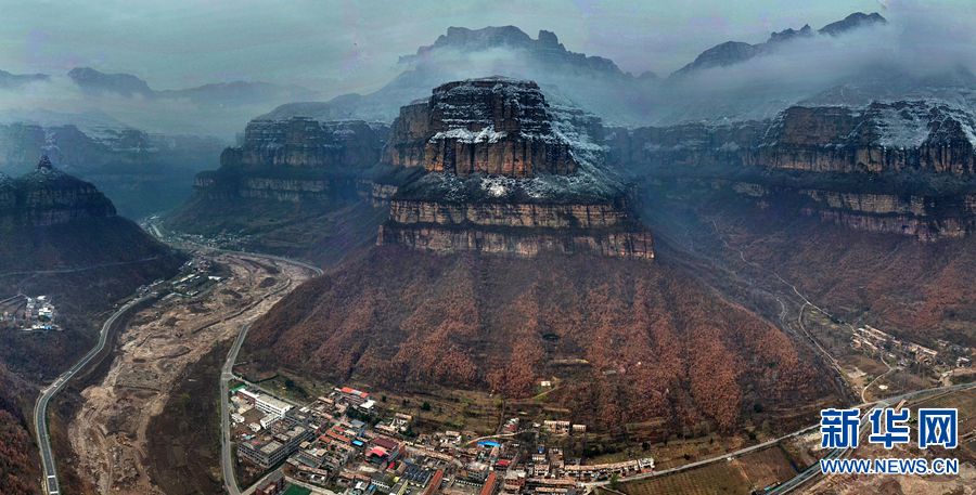 林州太行山：雾凇美景惹人醉