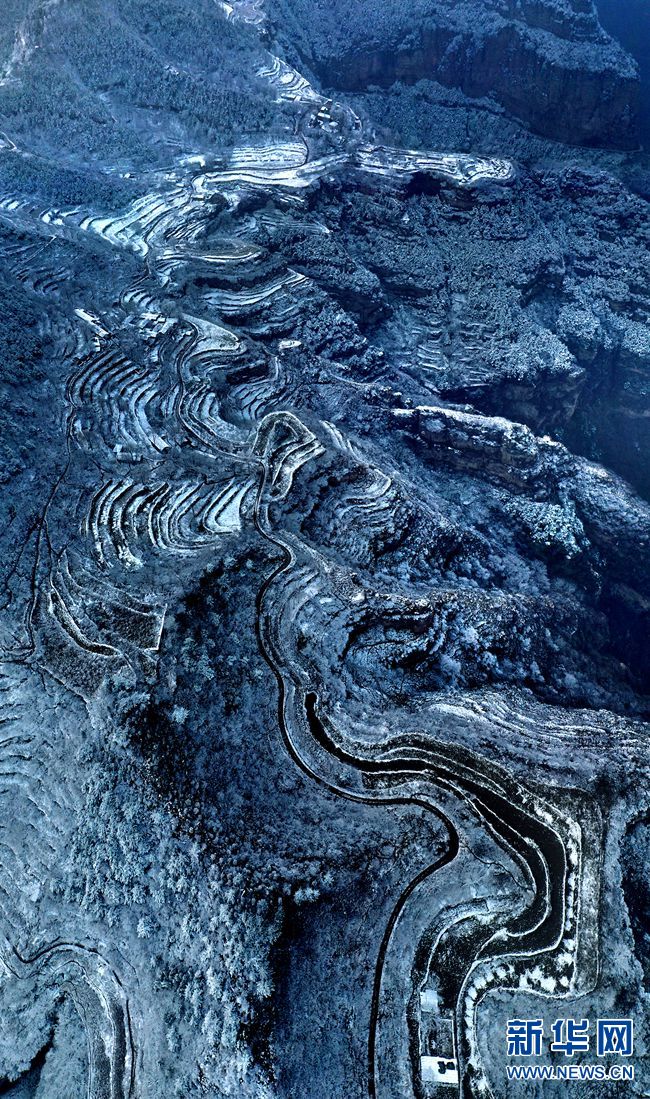 林州太行山：霧凇美景惹人醉