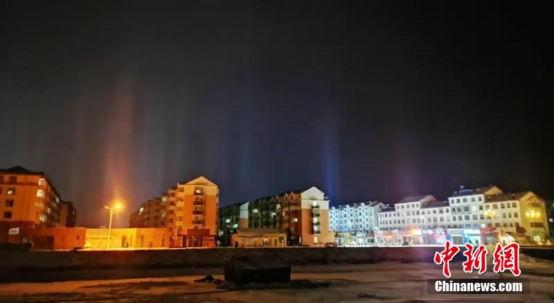 中国の極寒地で「漁火光柱」現象再び　内モンゴル