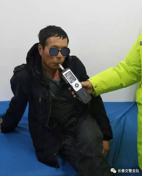 春节将至 吉林省交警部门加大酒驾整治力度