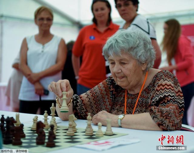 匈牙利87歲老太刷新國際象棋吉尼斯紀錄