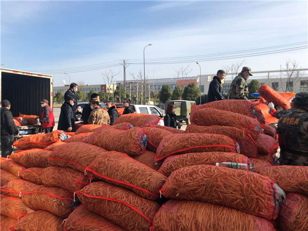 【湖北】兩地軍民攜手 西雙版納20噸蔬菜馳援荊門東寶