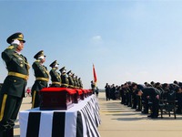 英雄回家！中韓雙方交接第六批在韓中國人民志願軍烈士遺骸