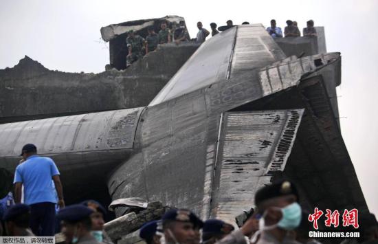 印尼軍機失事前曾要求折返 墜落前低空盤旋好幾圈