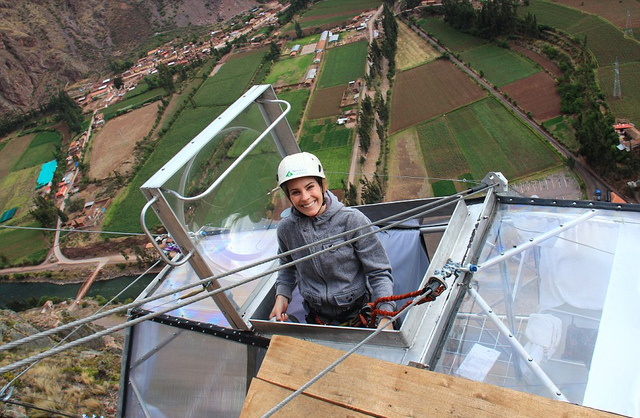 秘鲁悬崖边建玻璃酒店 悬挂半空需乘索道抵达