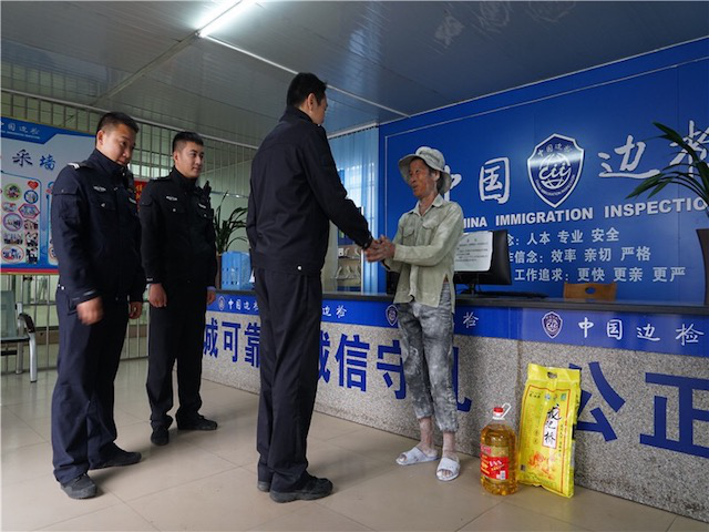 东兴市：维和警察一次“不寻常”的巡逻