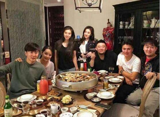 吴京客厅接地气 秋瓷炫爱巢客厅惊呆韩国人