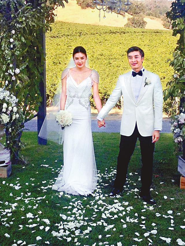 乐基儿和丈夫据香港媒体8月29日报道,乐基儿(gaile)卸下"黎明嫂"头衔